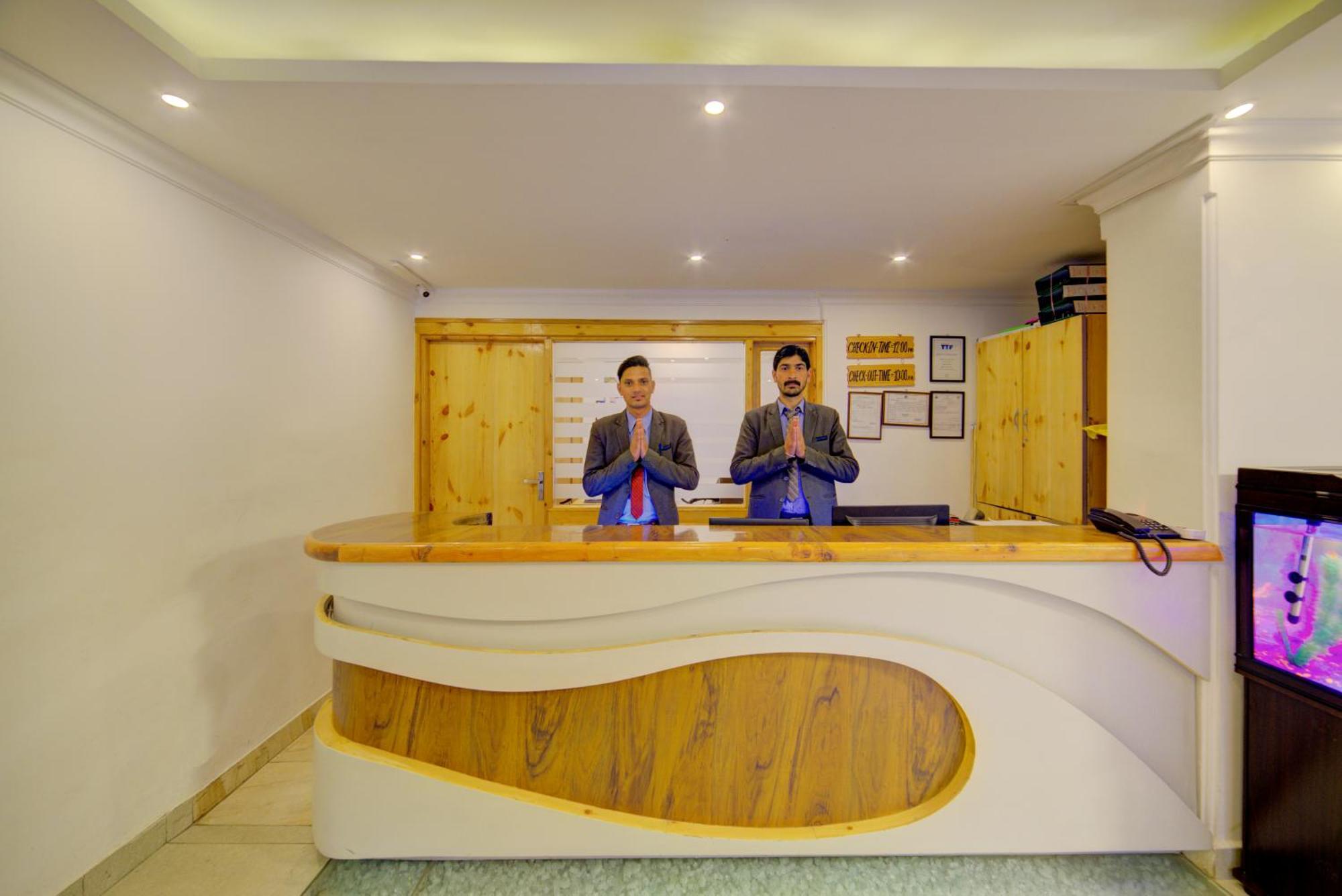 Grace Resort And Spa Manāli Extérieur photo